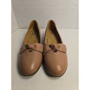 Clarks Rose Pink Leather Trish Wave Bow Slip-Ons Flats Loafers Size 7 EUC